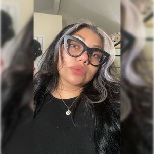 Blue light blocking frames